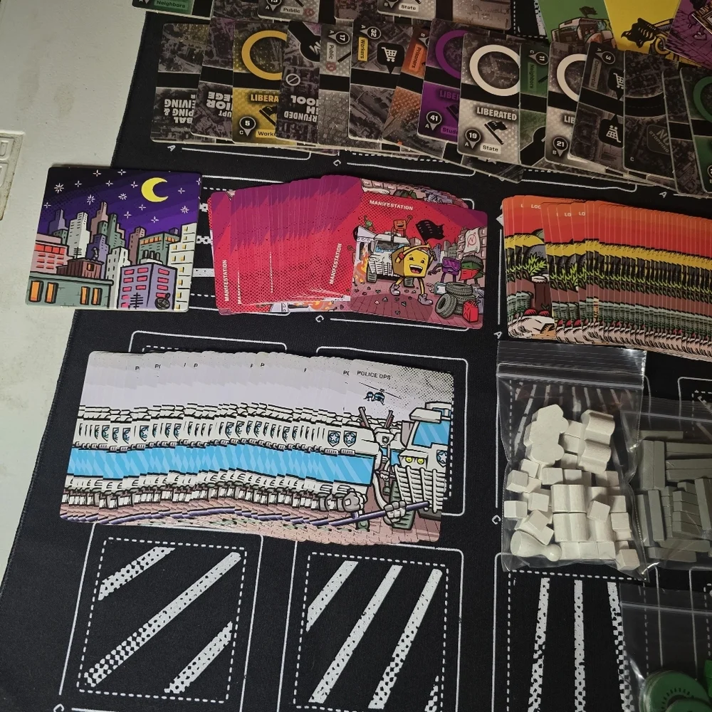Bloc by Bloc 2nd Edition Insurrection Board Game by Out of Order COMPLETE